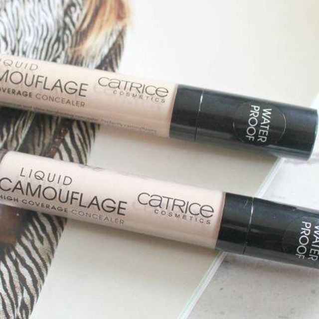 thanh che khuyết điểm CATRICE LIQUID CAMOUFLAGE